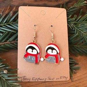 Christmas Penguin Earrings NWOT